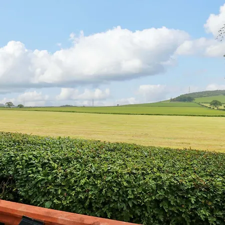 12 Field View Ferienhaus