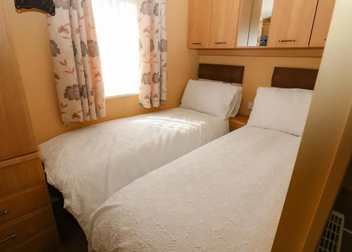 12 Field View Semesterbostad