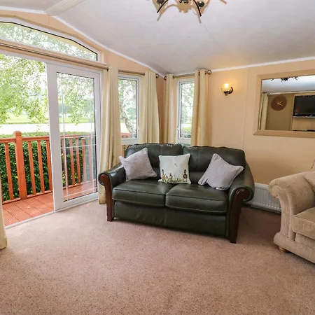 12 Field View * Carlisle (Cumbria)